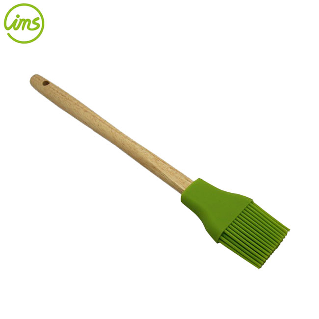 brosse en silicone, manche en bois